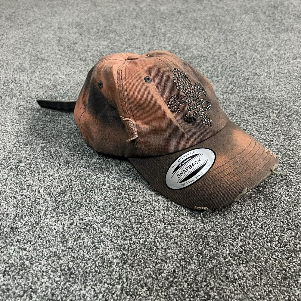 District Threads Distressed Rhinestone Fleur-de-Lis Snapback Hat Brown Black